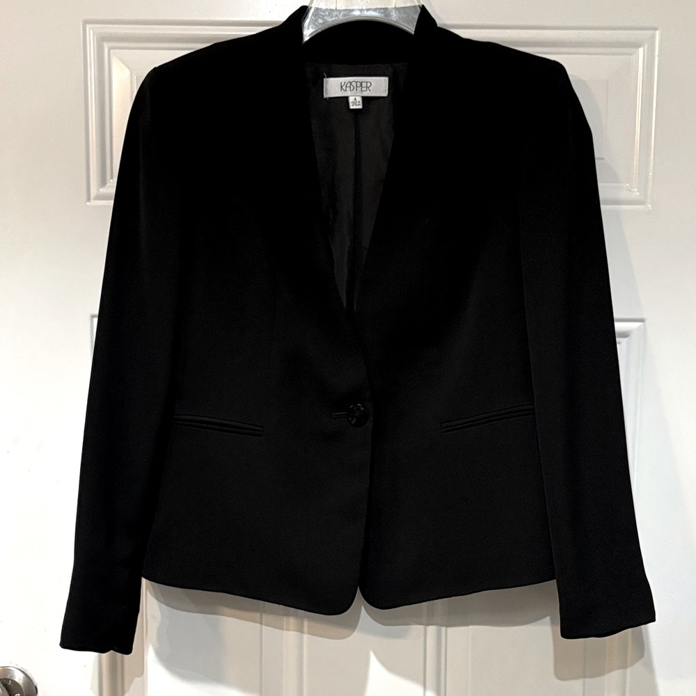 Kasper Women's Elegant Black Suit Jacket 1 button 2 side pockets